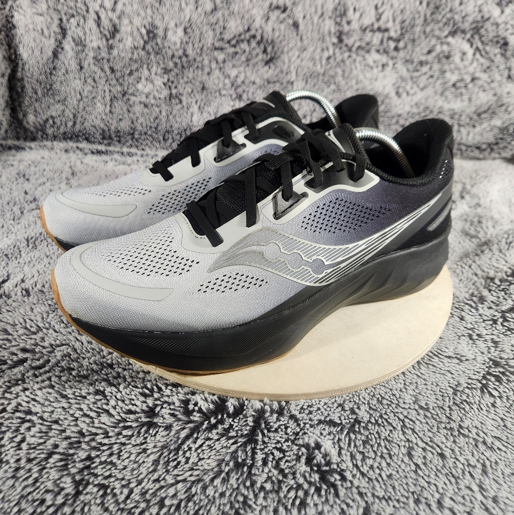 Saucony Tide 2 'Cloud Black' Running Shoes Men's Size 11 - Picture 4 of 9